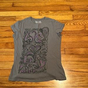Graffiti design t-shirt